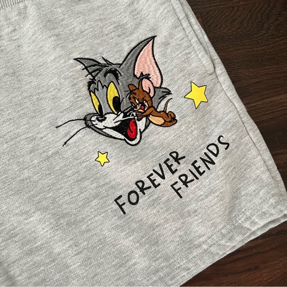 Tom and Jerry Women's Embroidered Graphic Print Gray Comfy Shorts Sizes XXL - Picture 3 of 8
